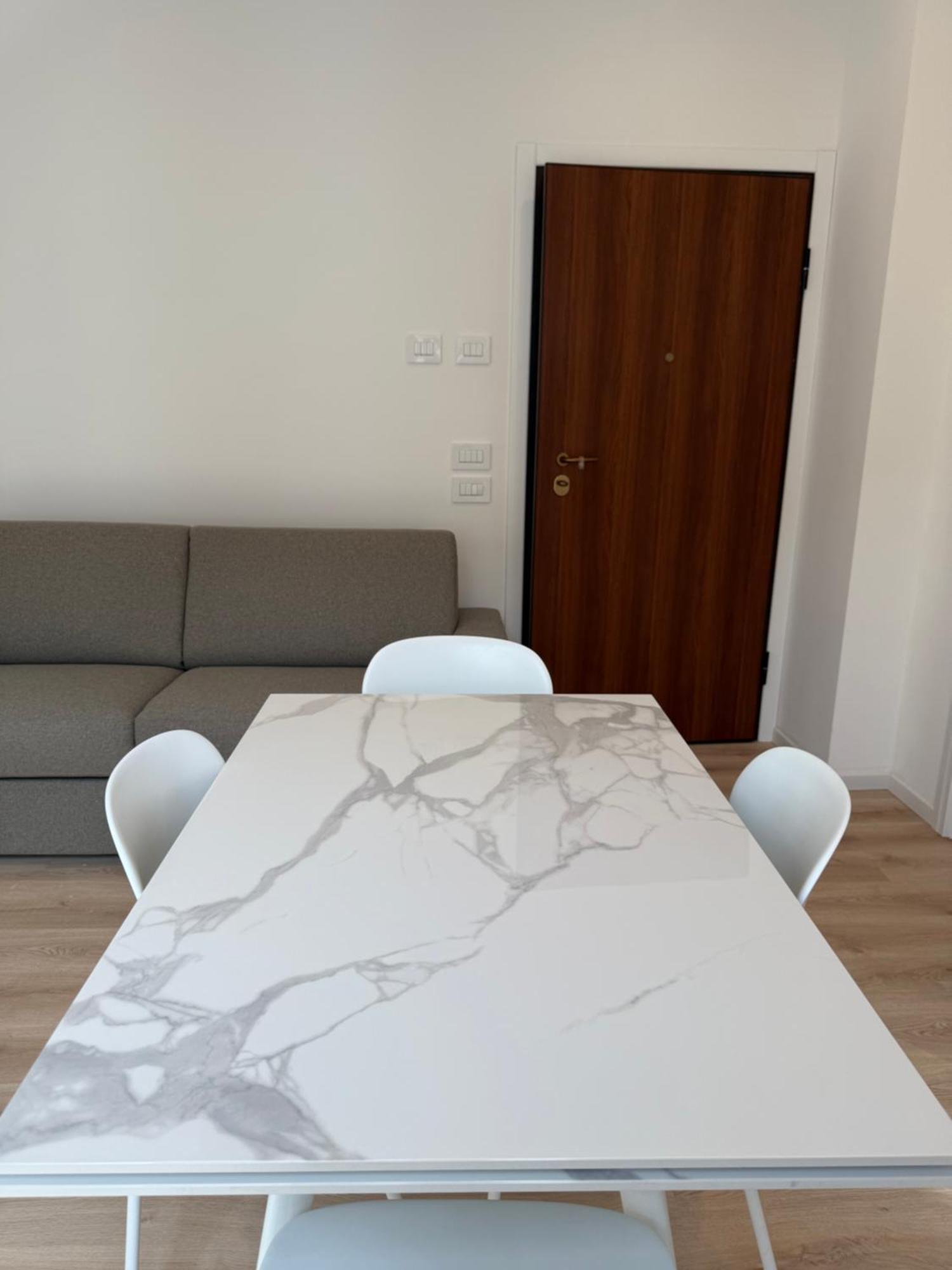 Apartment Mihouse Res Milan