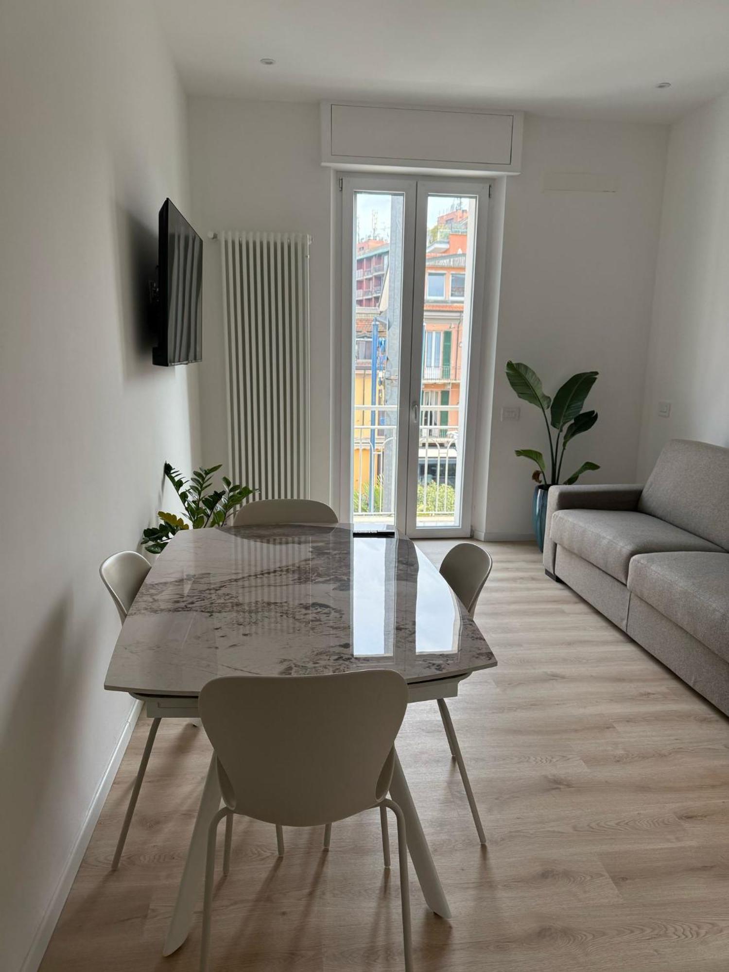 Apartment Mihouse Res Milan